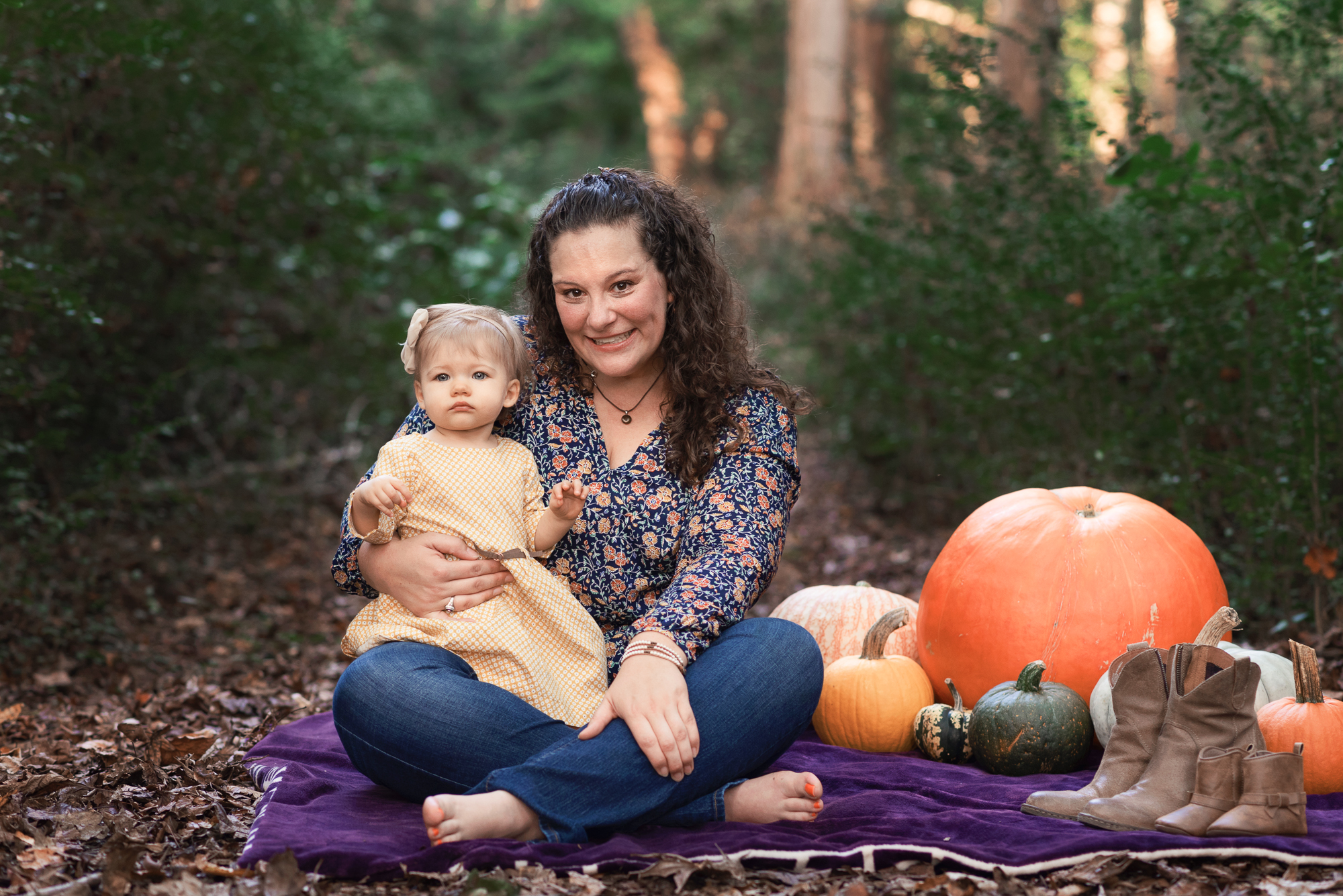 Virginia Beach VA newborn photographer, mom and daughter, Fall family pics, 757 family photographer